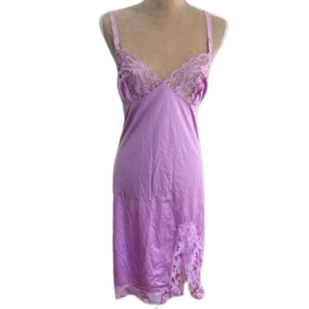 Vintage Kayser Nylon Lace Mellow Grape Full Slip 80's Deadstock NWT 32